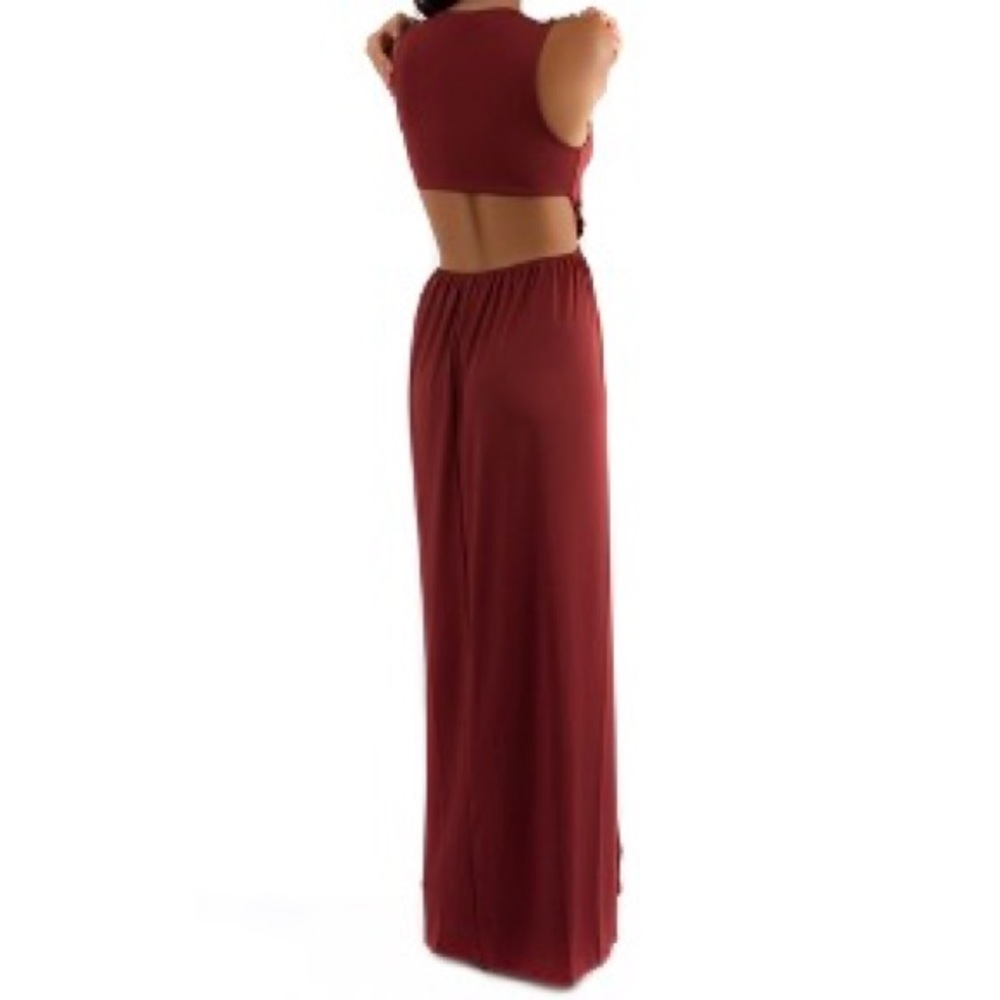 Maxi Collection Wrapped To Perfection V Neck - Picture 3 of 3